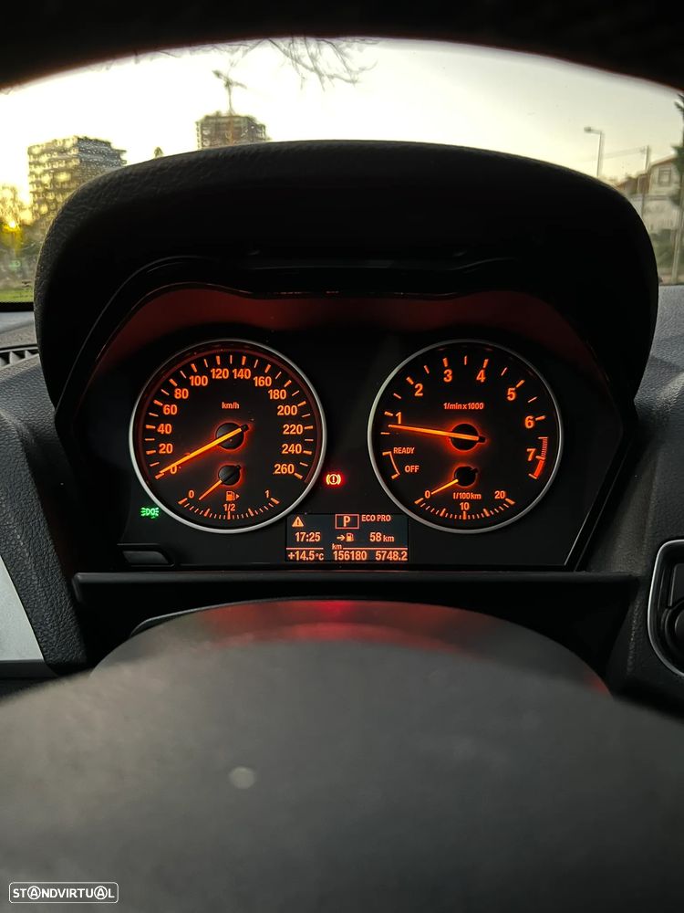 BMW 120 i Aut. Advantage - 25