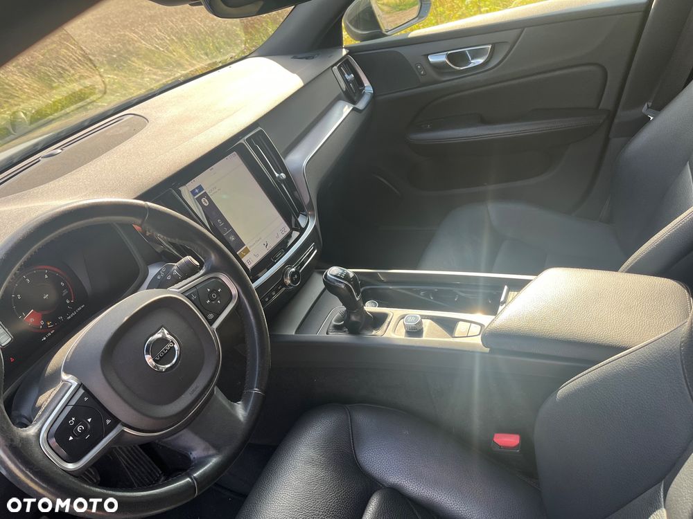 Volvo V60 D3 Momentum - 6