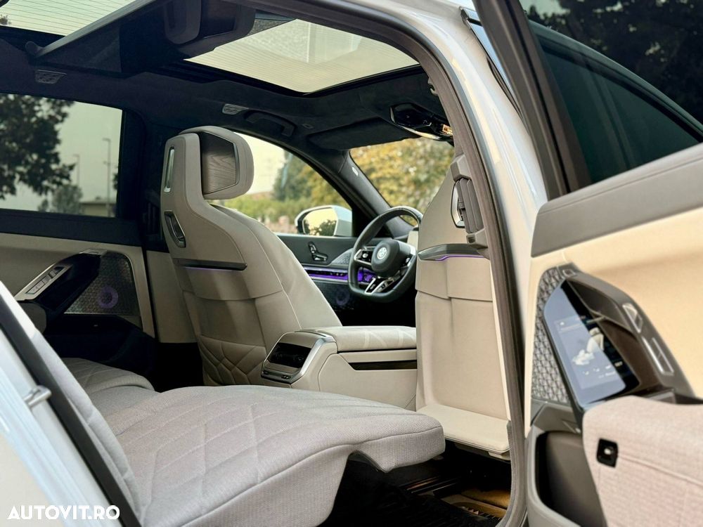 BMW Seria 7 740d xDrive MHEV - 10