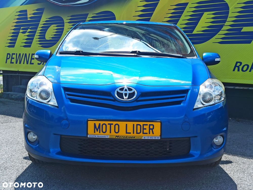 Toyota Auris - 2