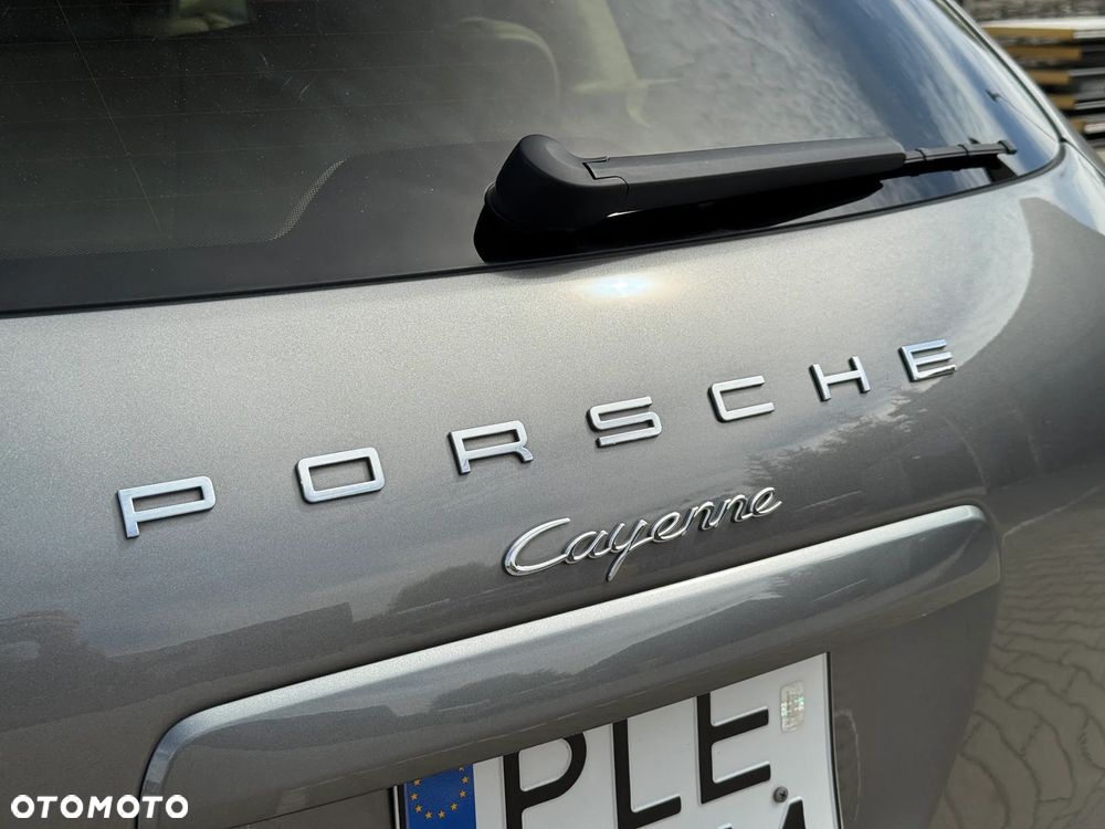 Porsche Cayenne - 13
