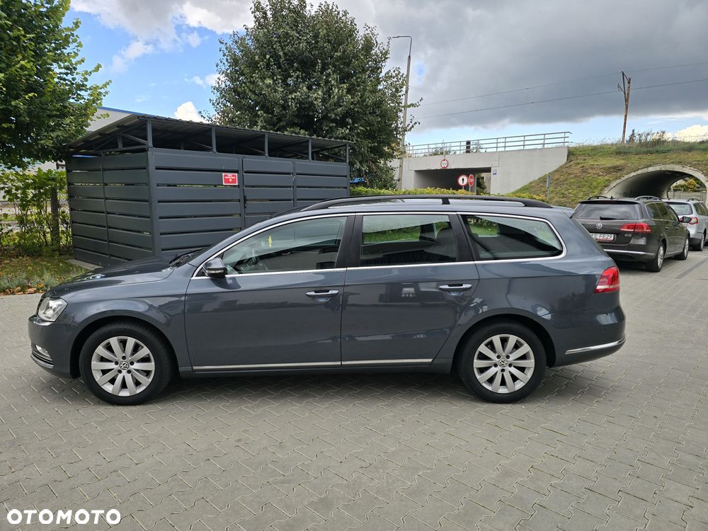 Volkswagen Passat - 8