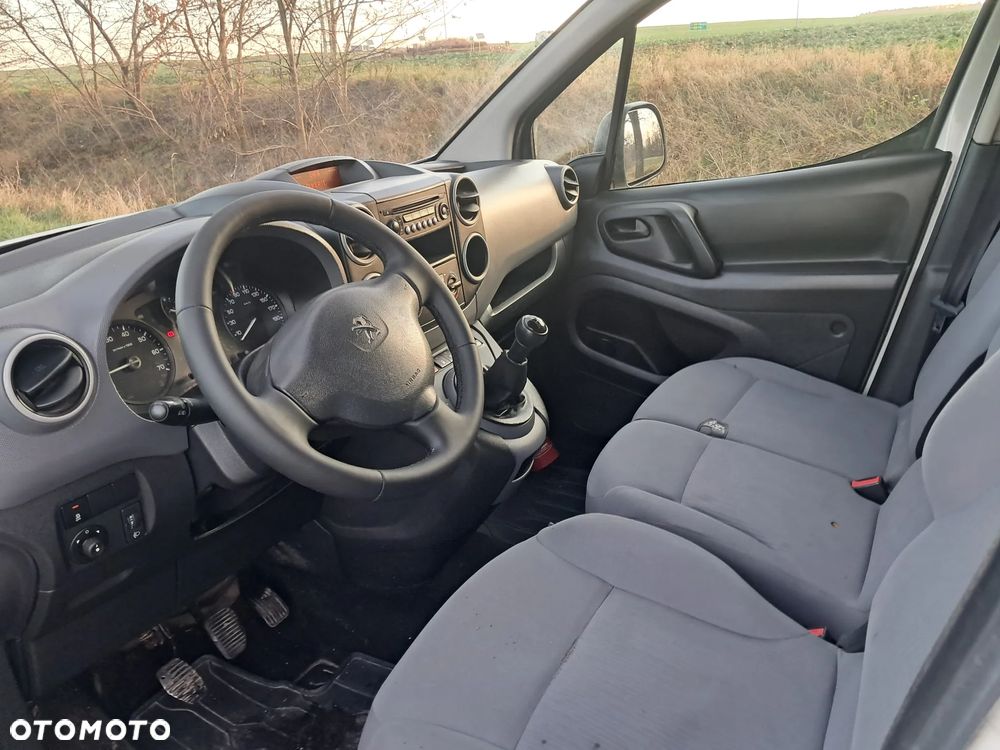 Peugeot PARTNER - 16