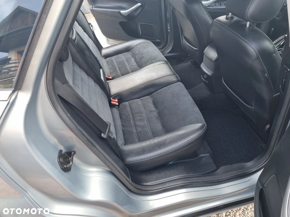 Ford Mondeo - 16