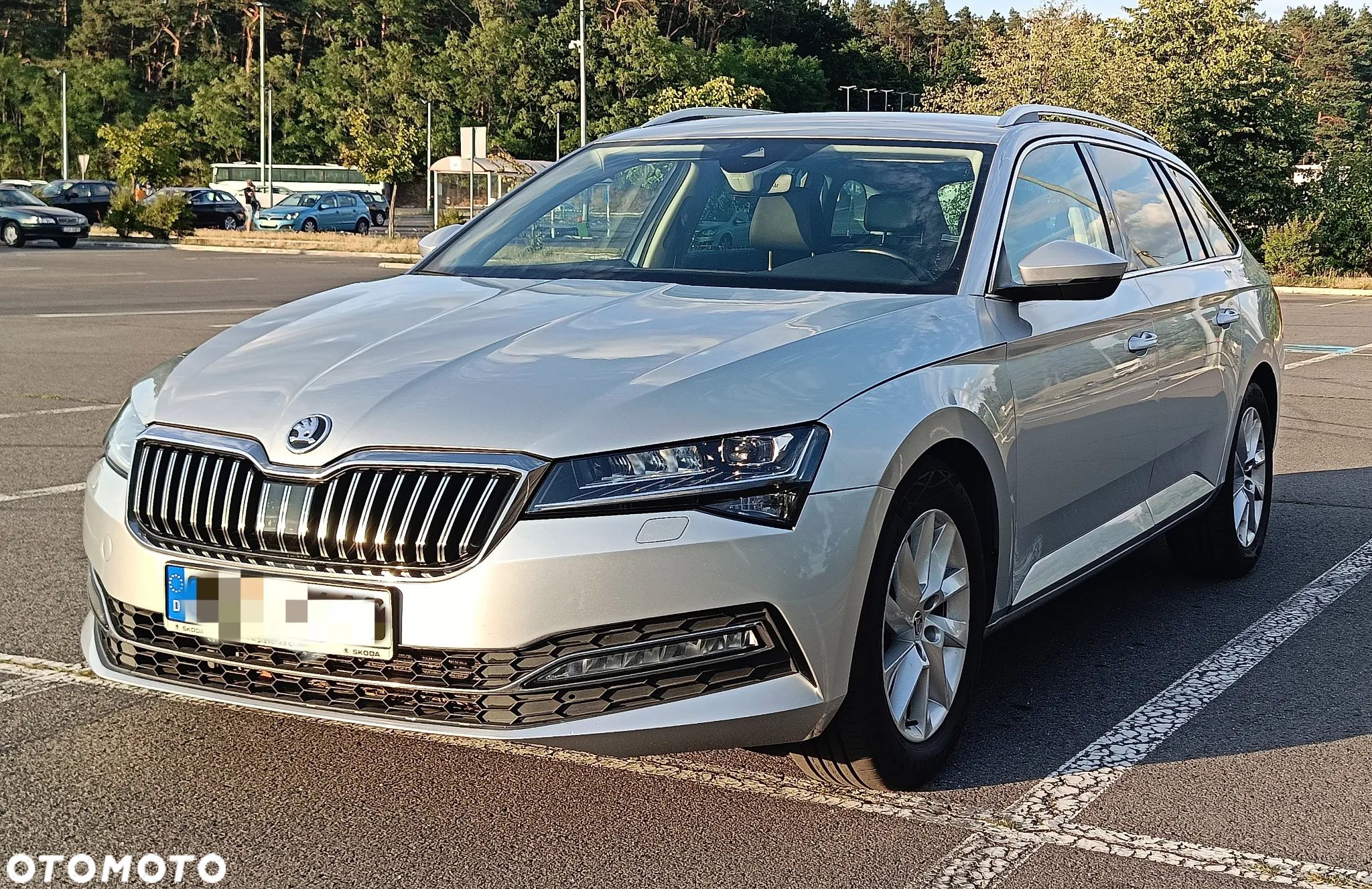 Skoda Superb Combi 2.0 TDI DSG Premium Edition - 1