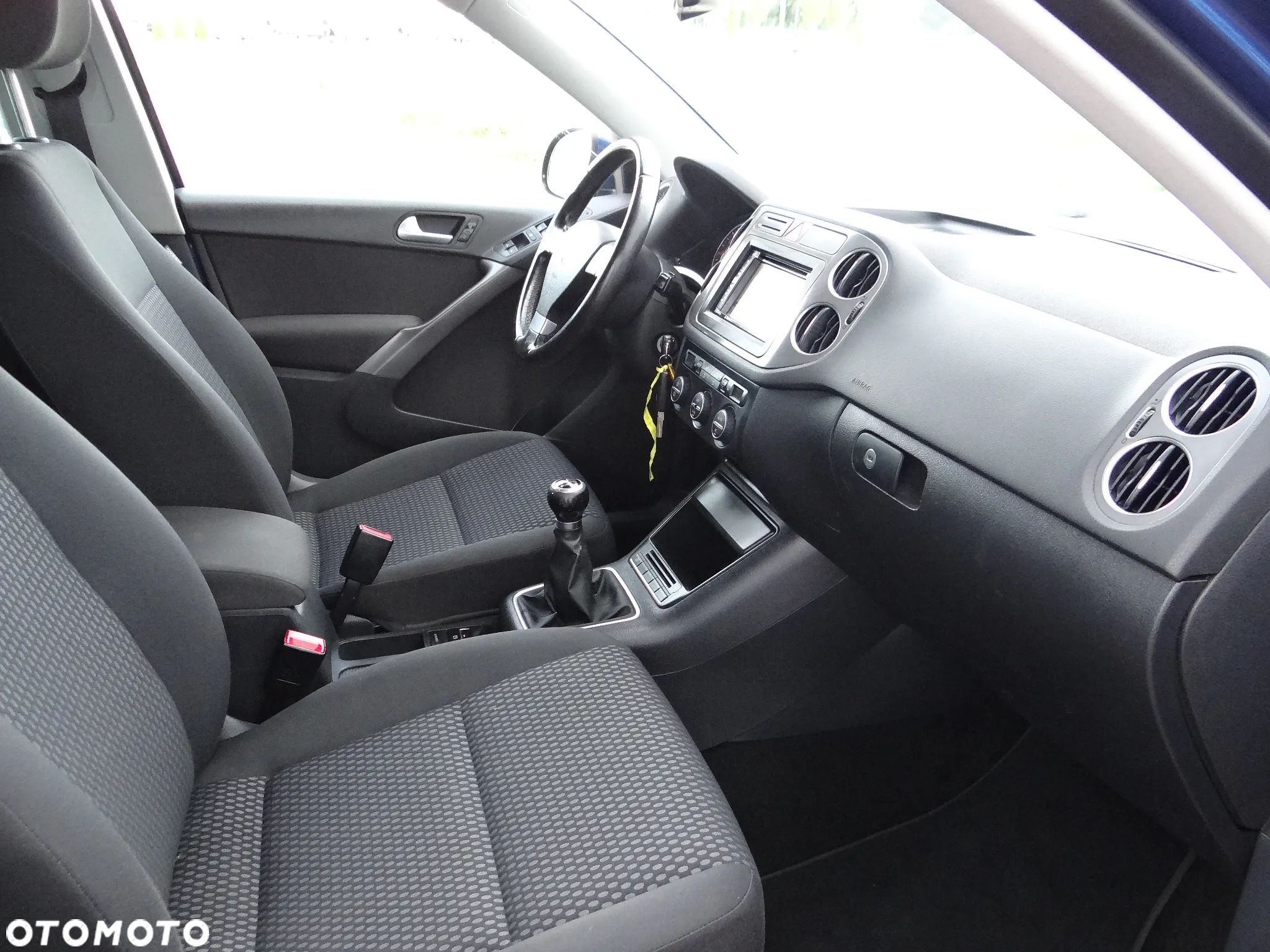 Volkswagen Tiguan - 11