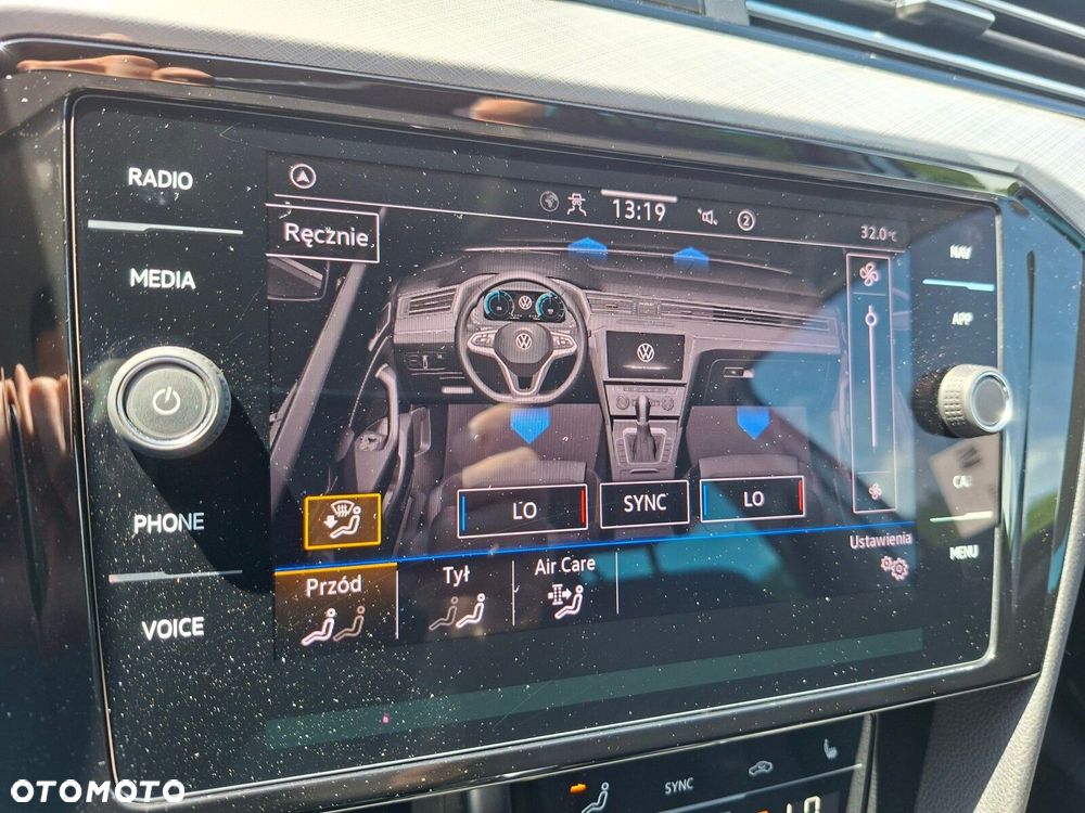Volkswagen Passat - 26