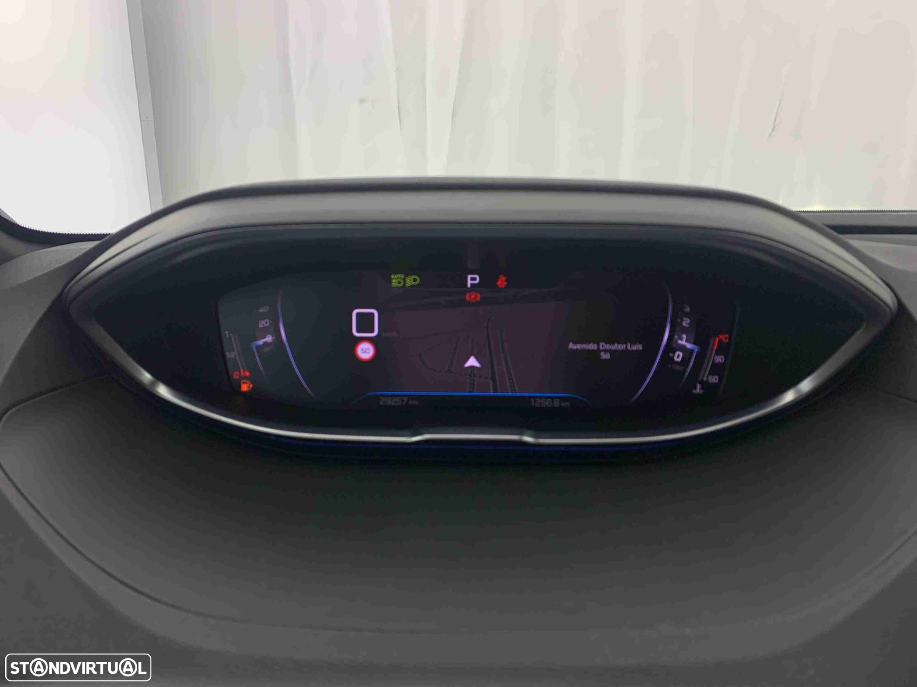 Peugeot 5008 1.5 BlueHDi Allure Pack EAT8 - 13
