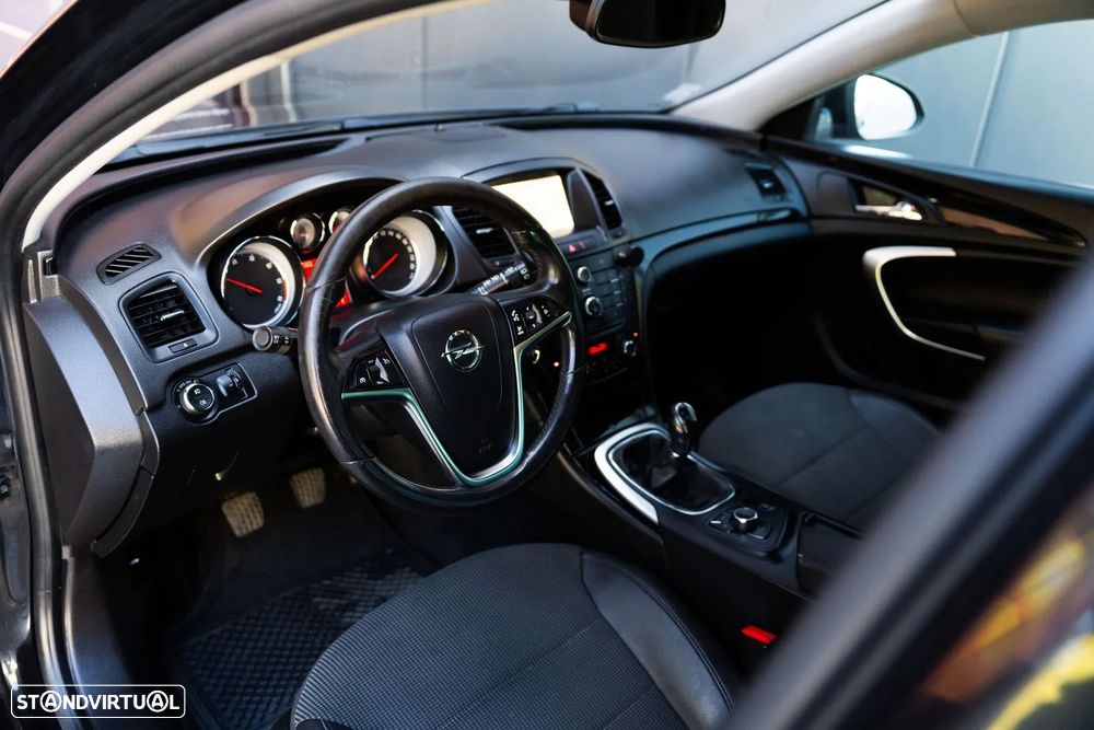 Opel Insignia Sports Tourer - 9