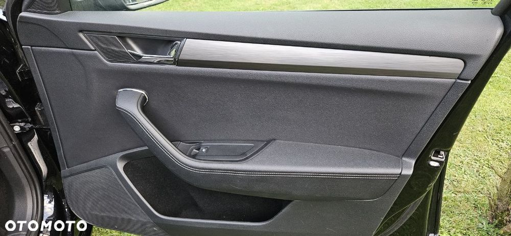 Skoda Superb 2.0 TSI Style DSG - 33