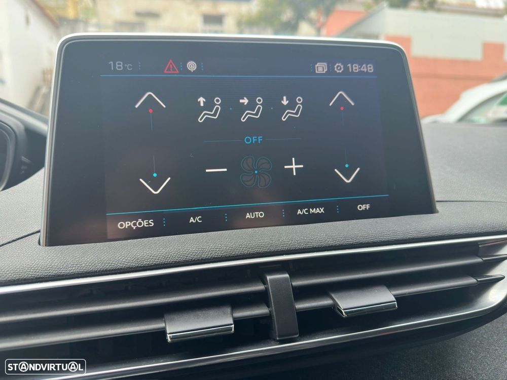 Peugeot 3008 1.2 PureTech Allure Pack EAT8 - 22