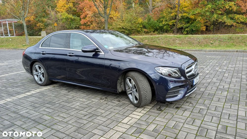 Mercedes-Benz Klasa E 300 9G-TRONIC - 11