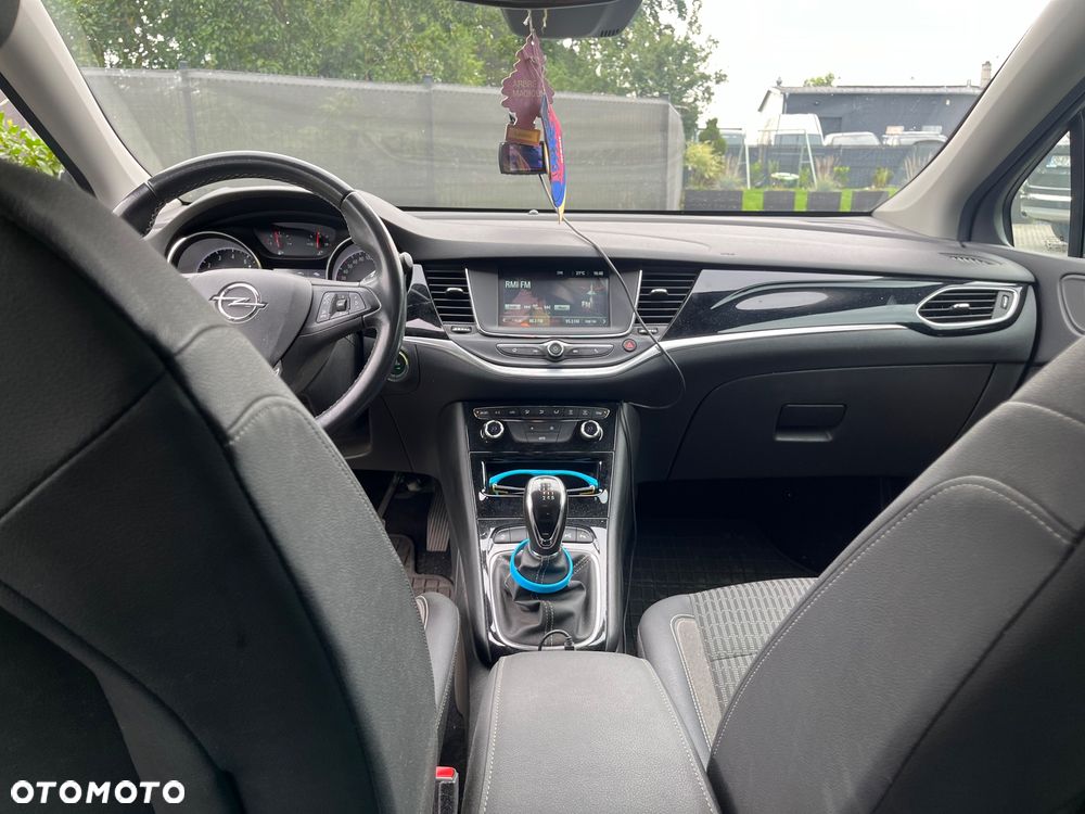 Opel Astra 1.2 T Light S&S - 10