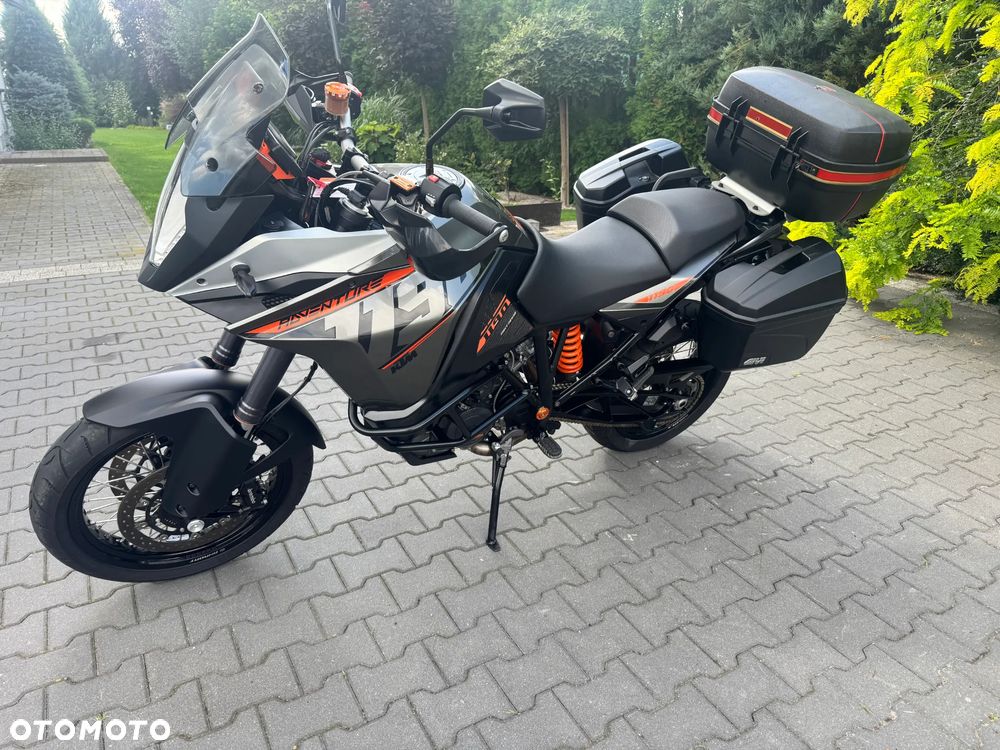 KTM Adventure - 10