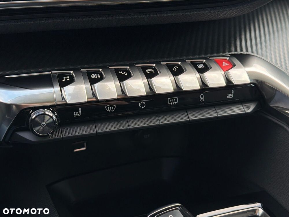 Peugeot 3008 1.5 BlueHDi Allure Pack S&S EAT8 - 25