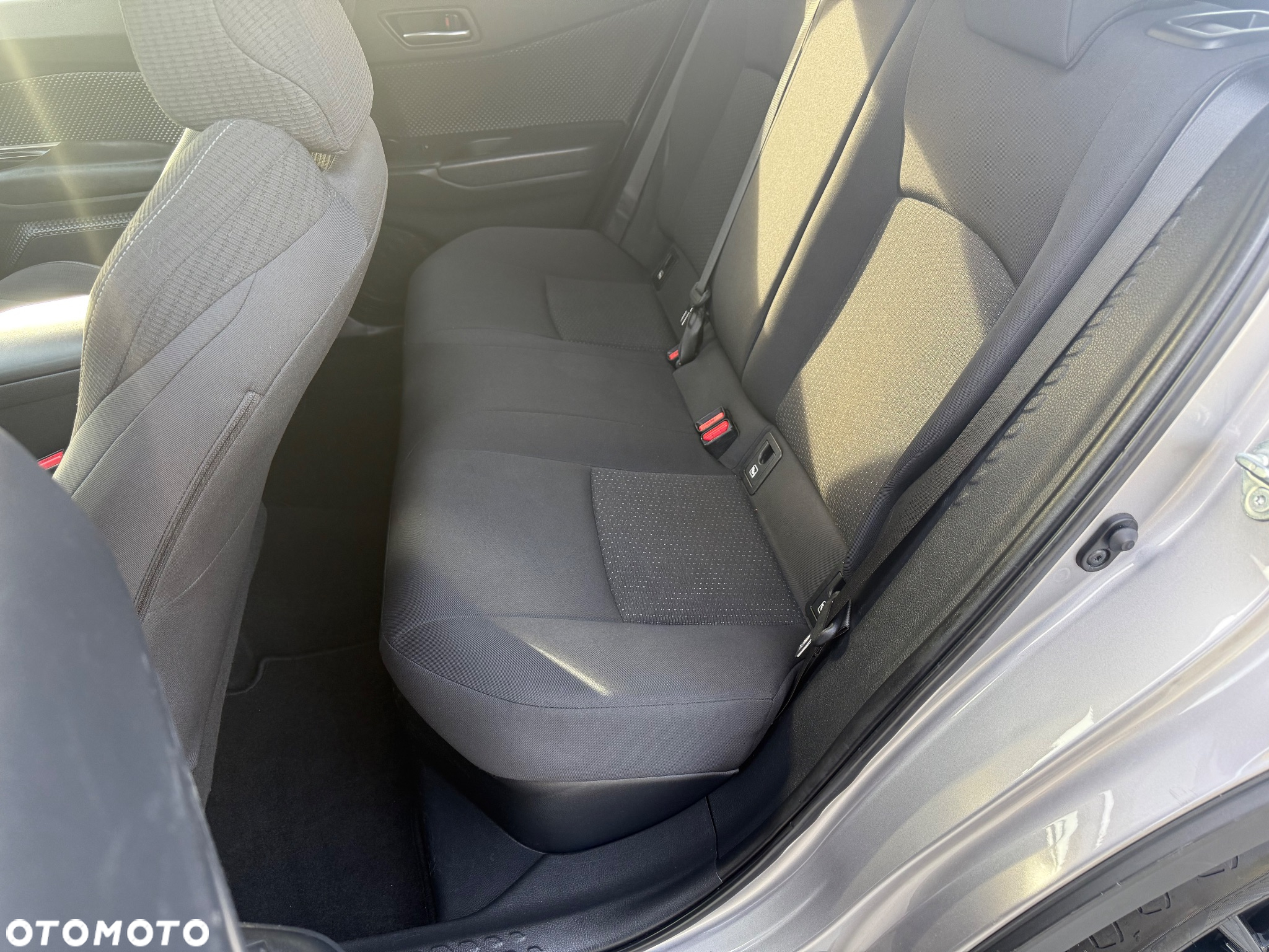 Toyota C-HR 1.8 Hybrid Comfort - 23