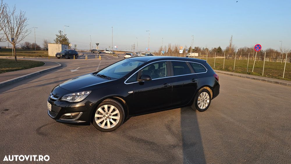 Opel Astra 1.6 CDTI DPF ecoFLEX TourerStart/Stop Selection - 4