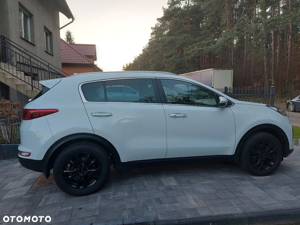 Kia Sportage 1.6 GDI 2WD Black Edition - 8