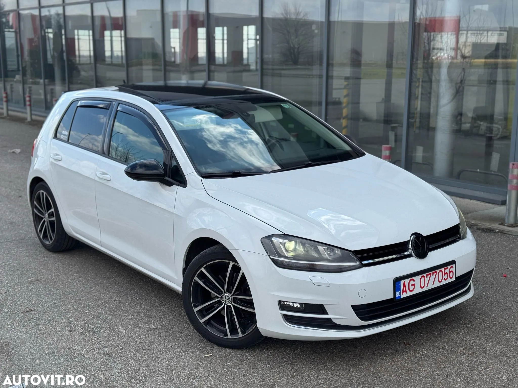 Volkswagen Golf Variant 1.4 TSI BlueMotion Technology DSG Highline - 9