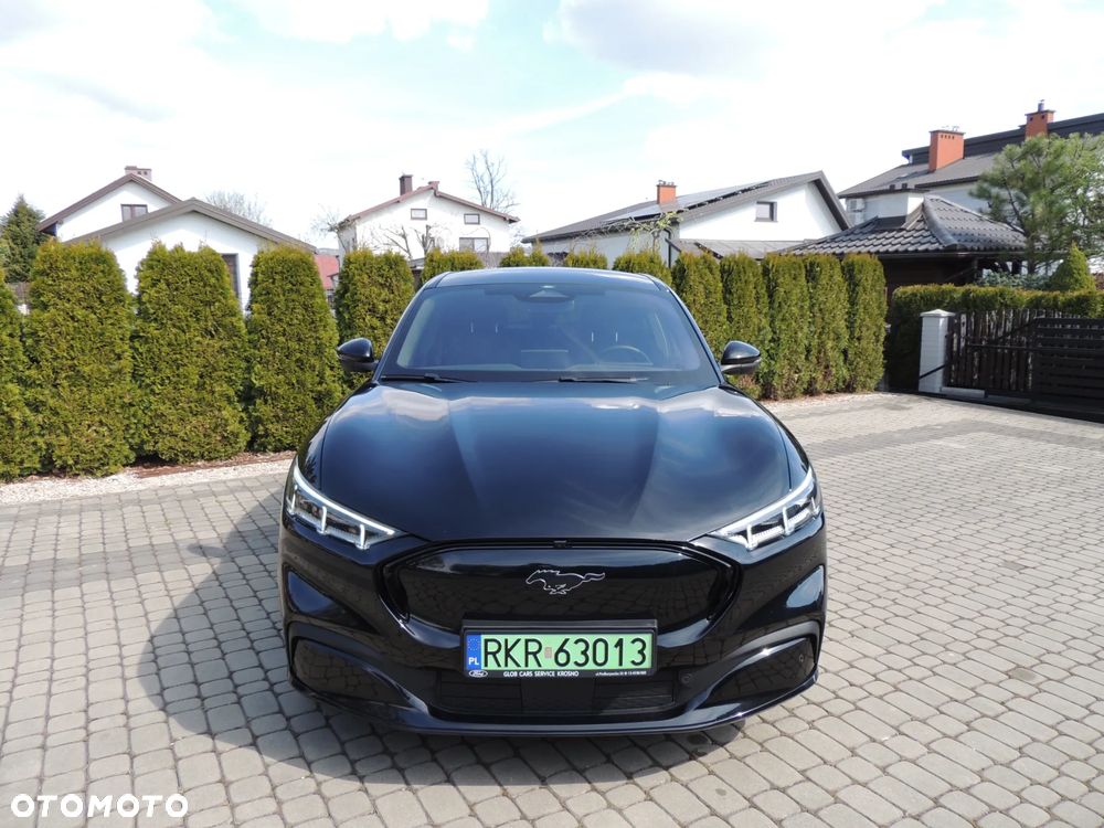 Ford Mustang Mach-E - 3