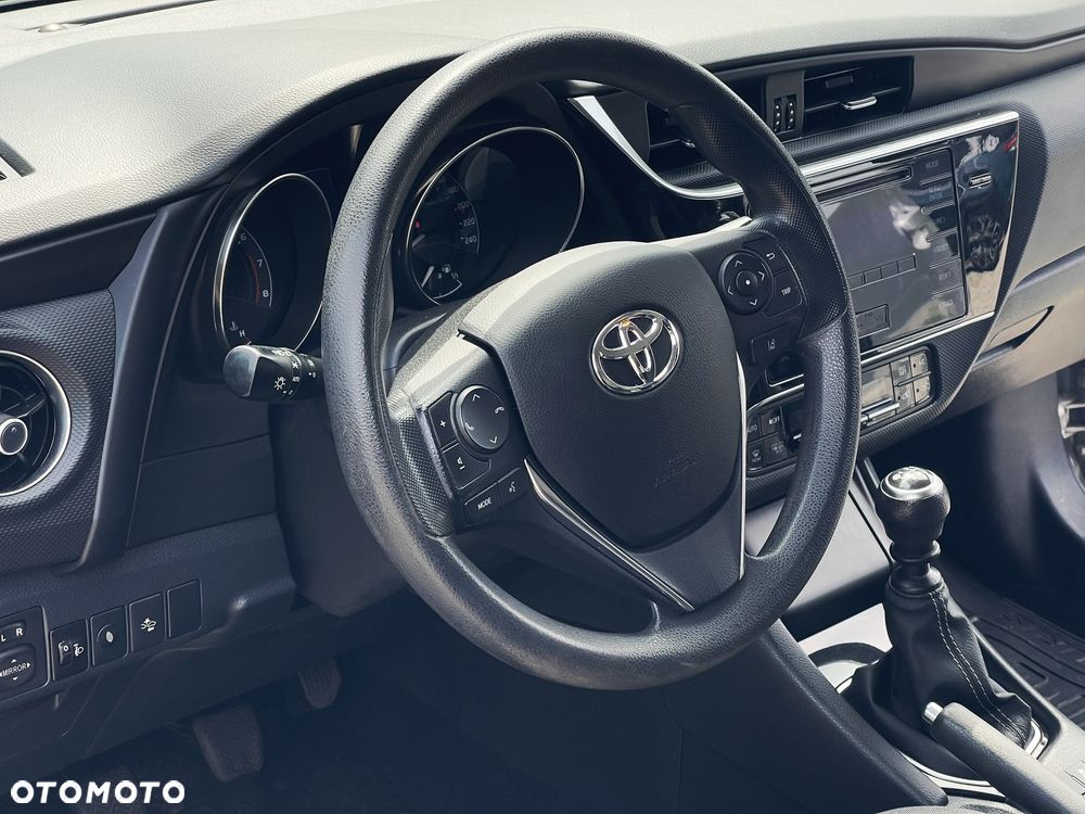 Toyota Auris 1.6 Active - 13