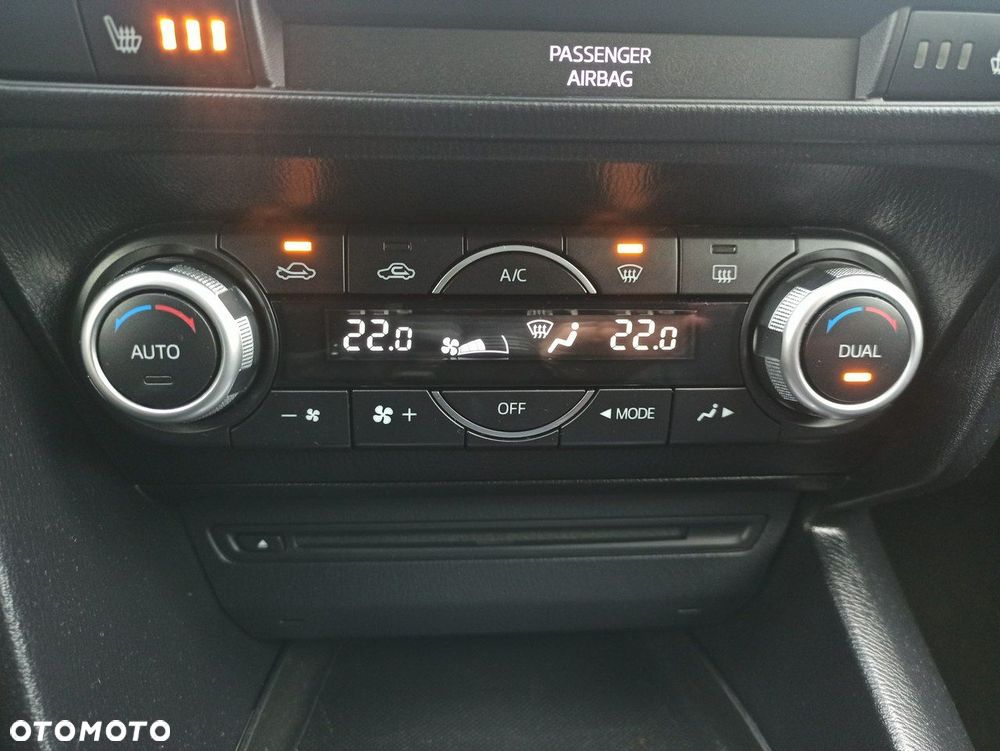 Mazda 3 1.5 D Skyenergy - 14