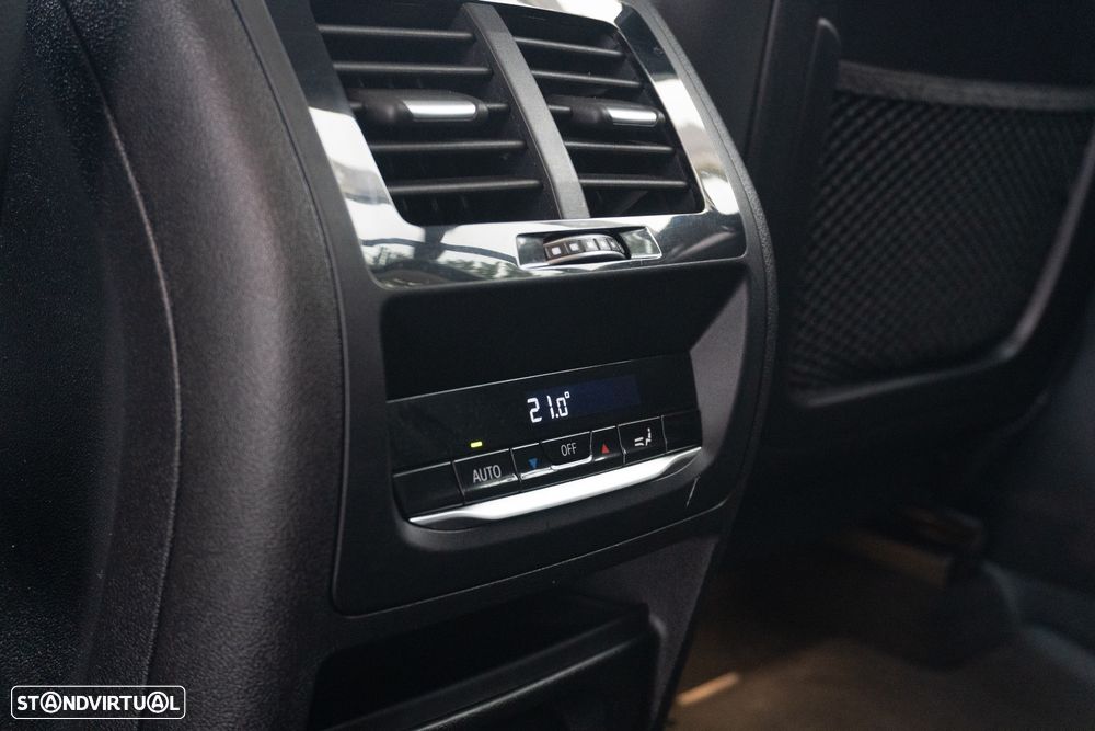 BMW X3 30 e xDrive xLine - 29