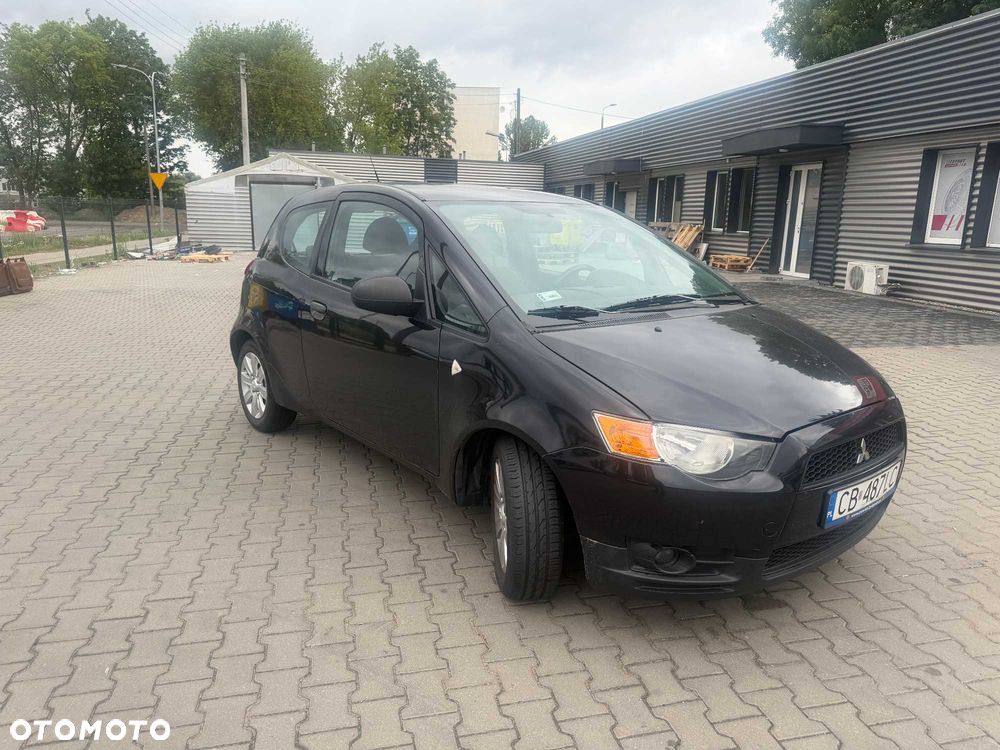 Mitsubishi Colt - 3