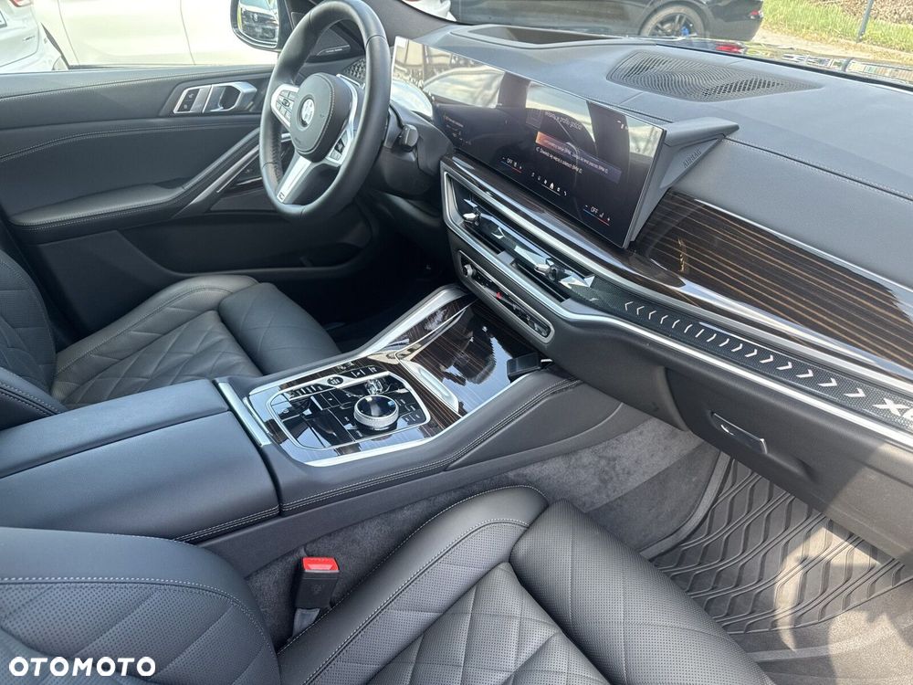 BMW X6 xDrive40d mHEV - 27