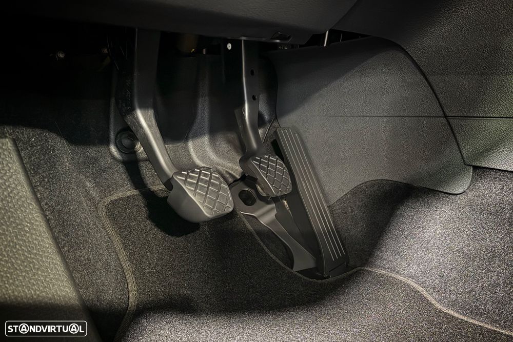 VW Touran 1.2 TSi Confortline 5L - 22