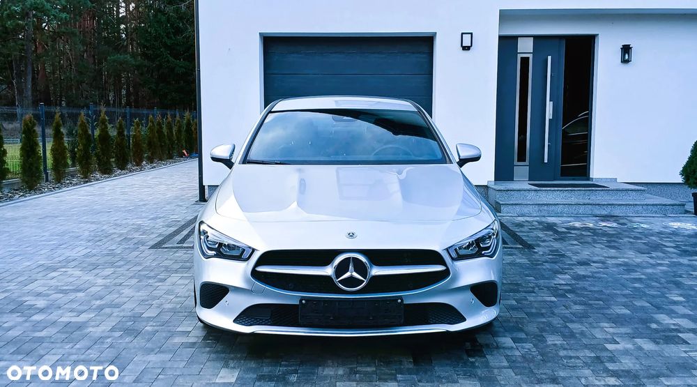 Mercedes-Benz CLA 200 7G-DCT Edition 2022 - 1