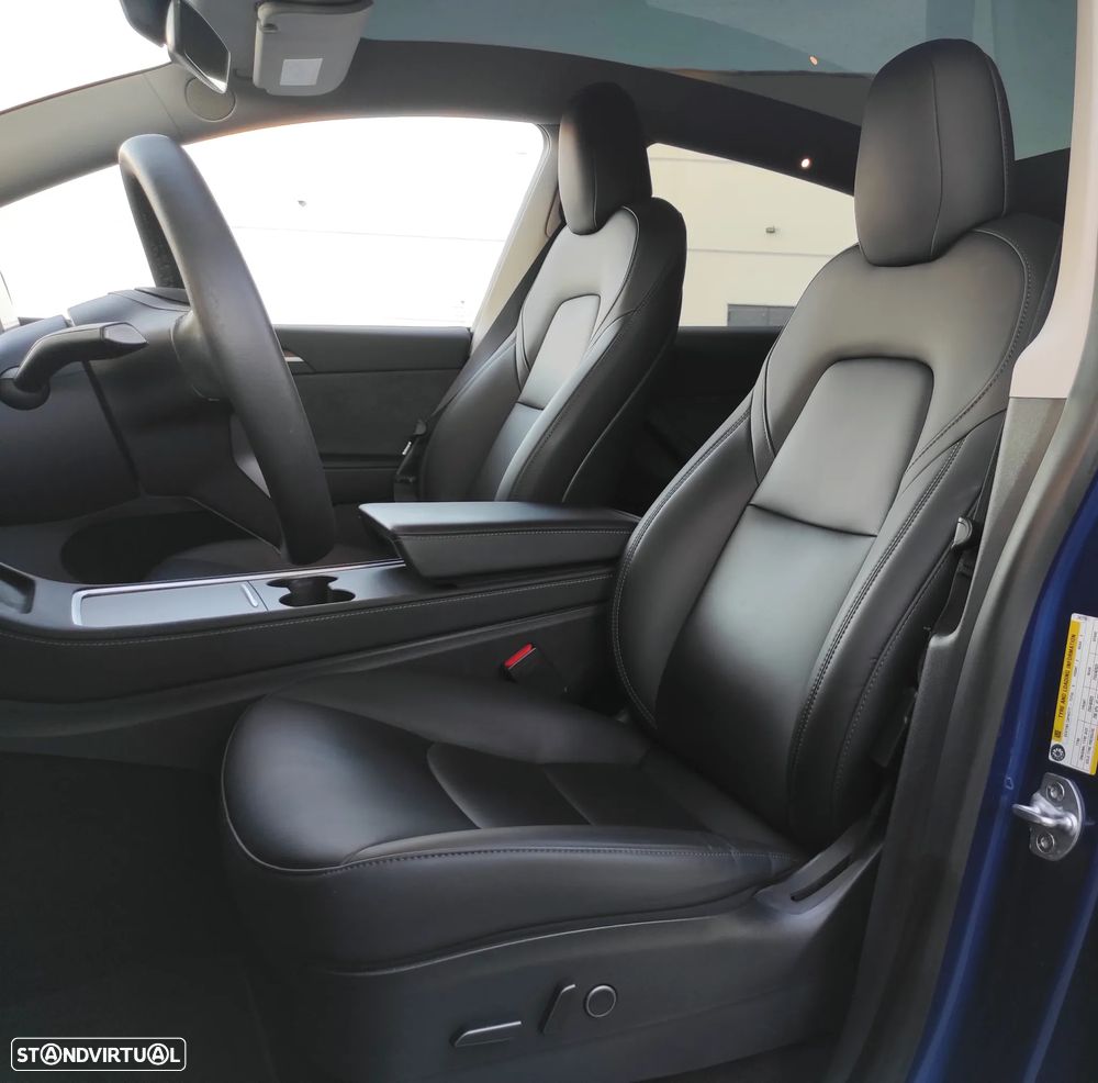 Tesla Model Y Long Range Dual Motor AWD - 16