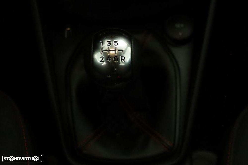 Ford Fiesta 1.0 EcoBoost ST-Line X - 14