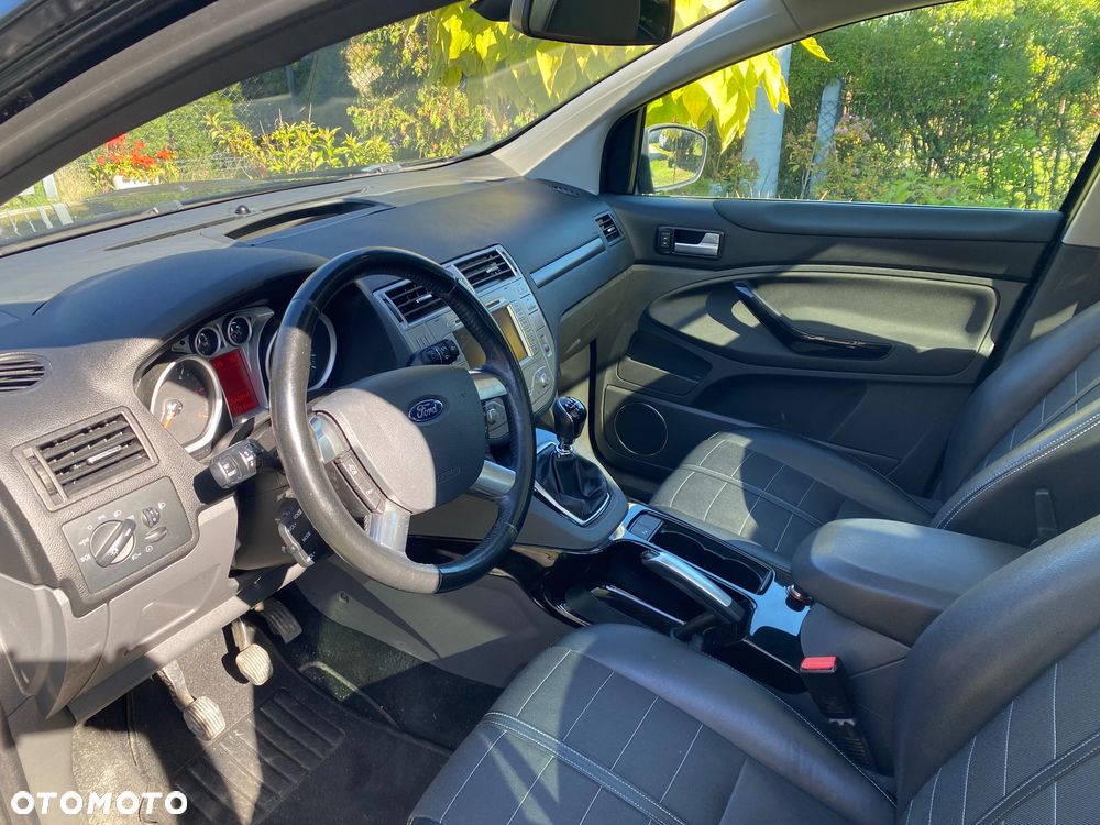 Ford Kuga - 5
