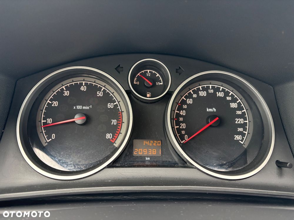 Opel Astra 1.6 Innovation 110 Jahre - 17