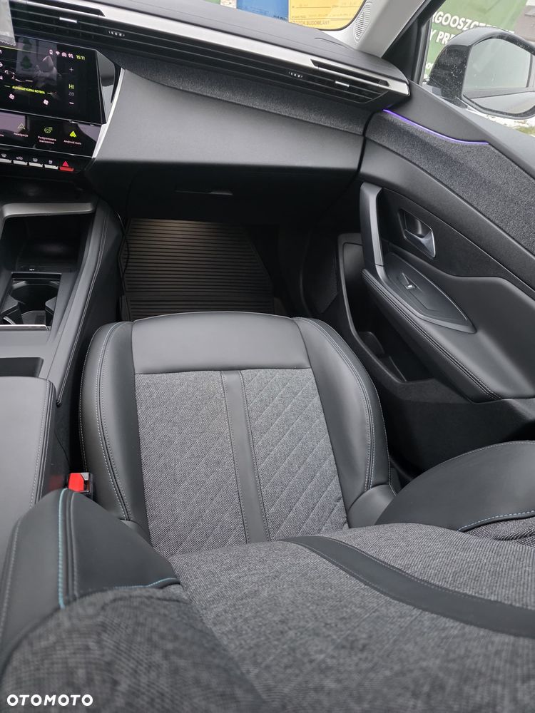 Peugeot 408 1.2 PureTech Allure Pack S&S EAT8 - 8