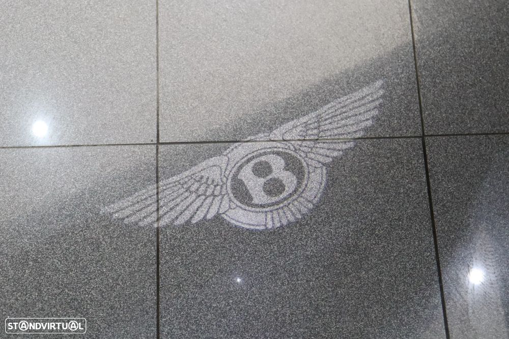 Bentley Bentayga V8 S - 34