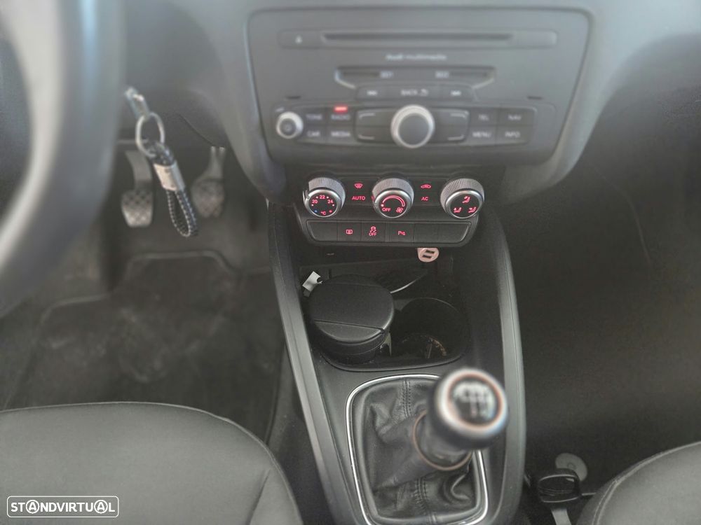 Audi A1 1.6 TDI Ambition - 15