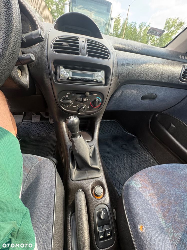 Peugeot 206 - 7