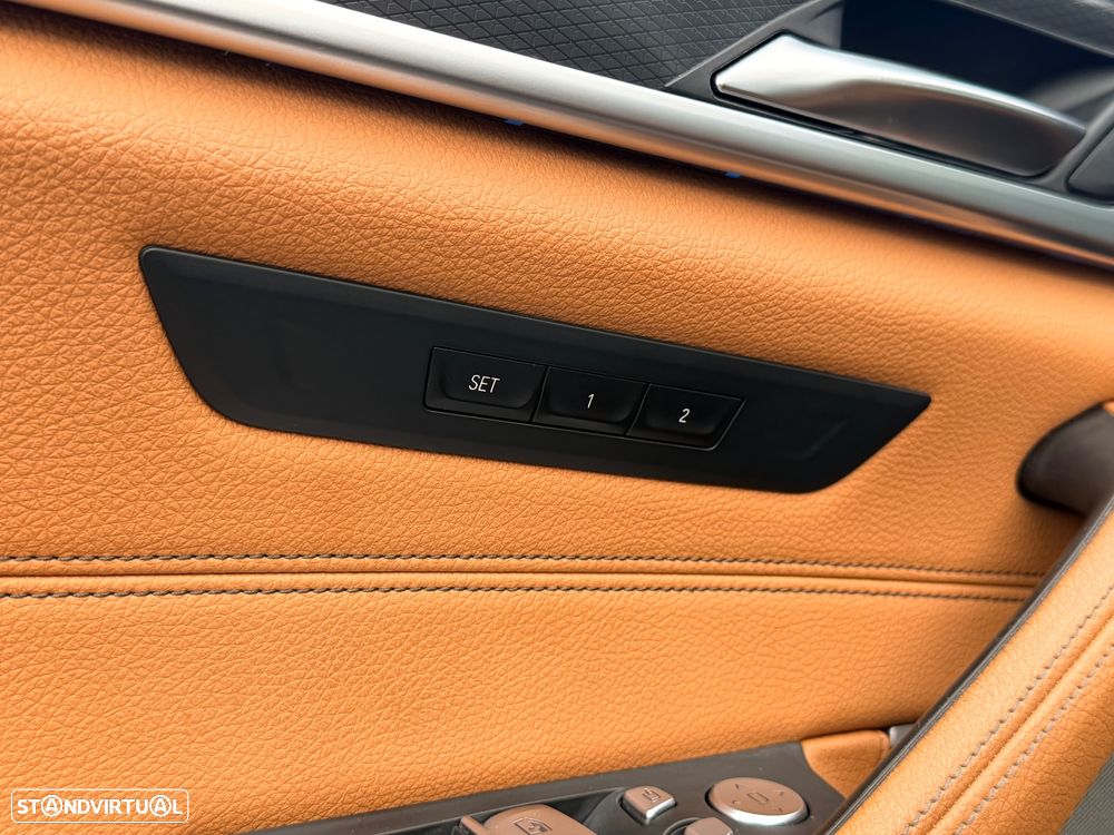 BMW 530 e Pack Desportivo M - 20