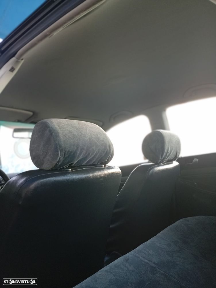 Audi A4 1.6 Confort - 13