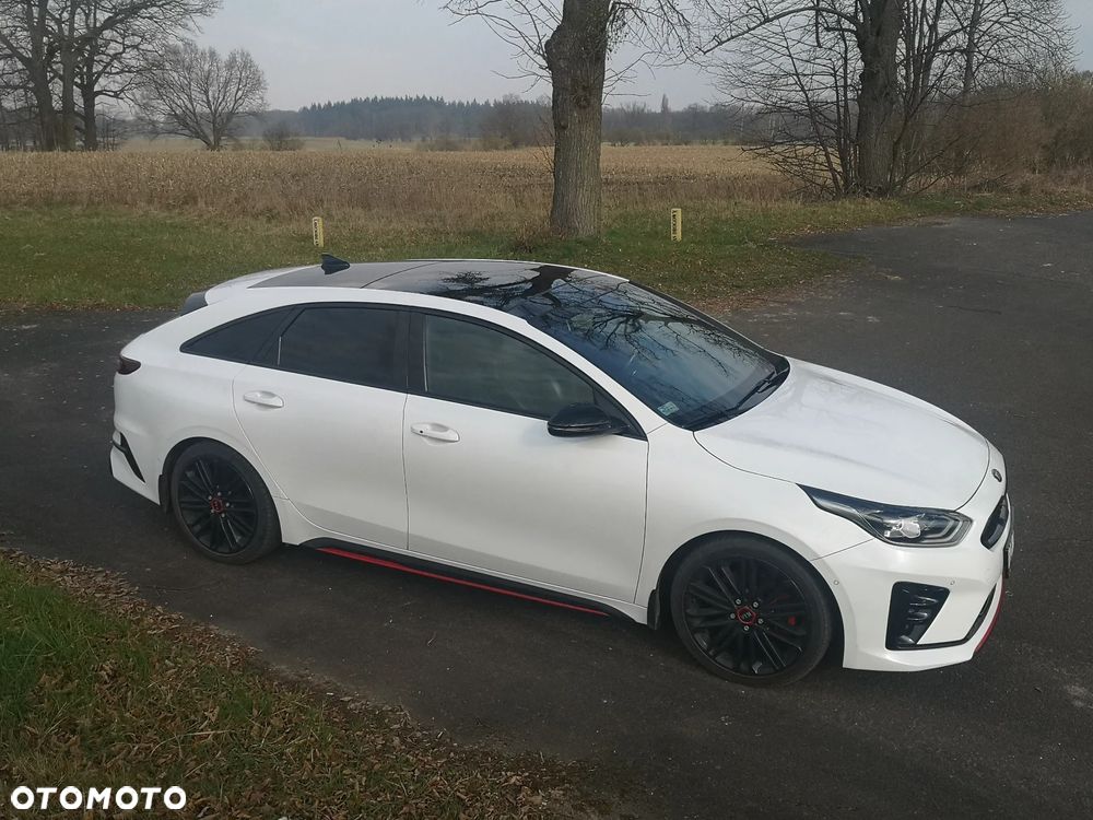 Kia ProCeed - 9