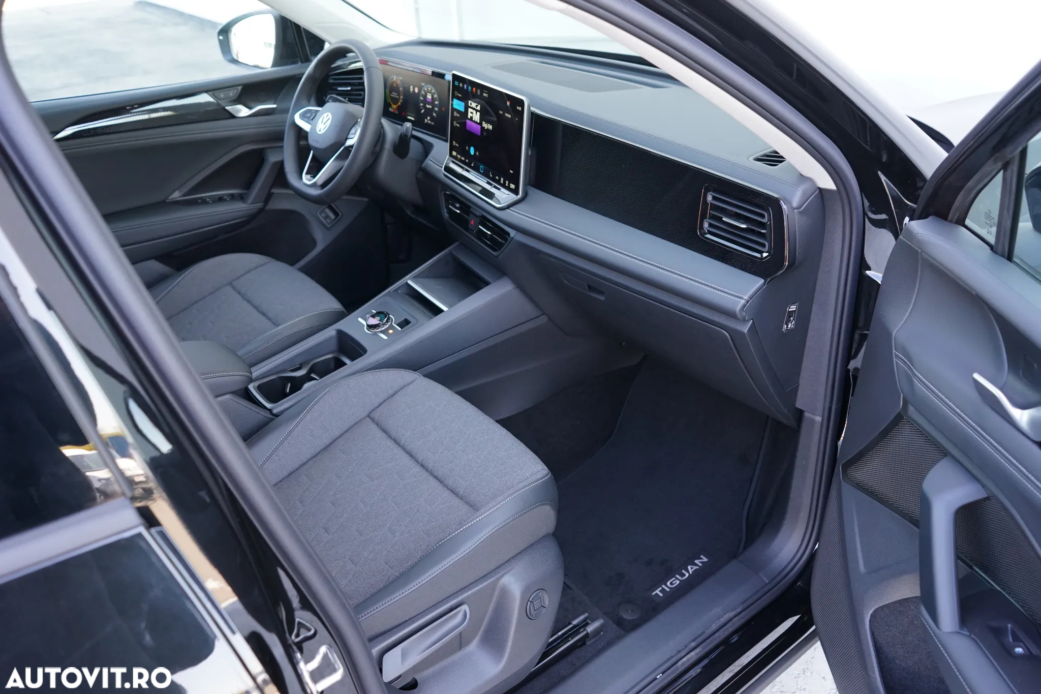 Volkswagen Tiguan 1.5 eTSI DSG MHEV Life - 29