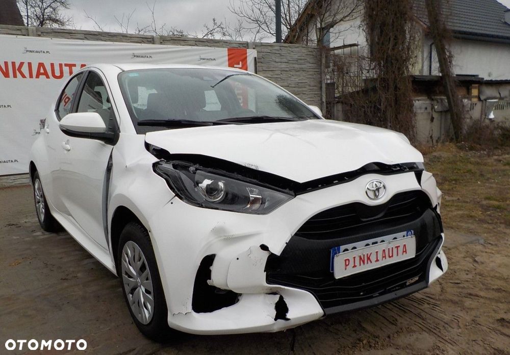 Toyota Yaris - 1