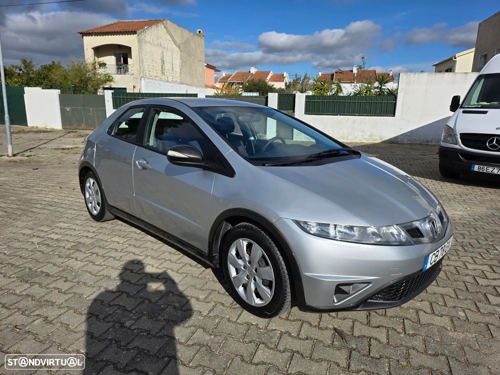Honda Civic 1.4 i-VTEC Elegance - 6