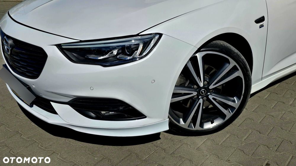 Opel Insignia CT 1.6 T Exclusive S&S - 40