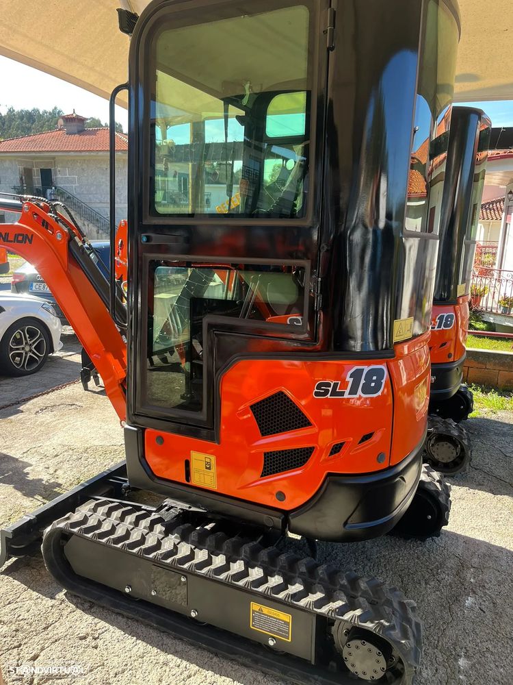 Kubota mini giratoria d722 - 4