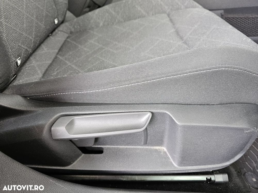 Volkswagen Golf 2.0 TDI Life - 22