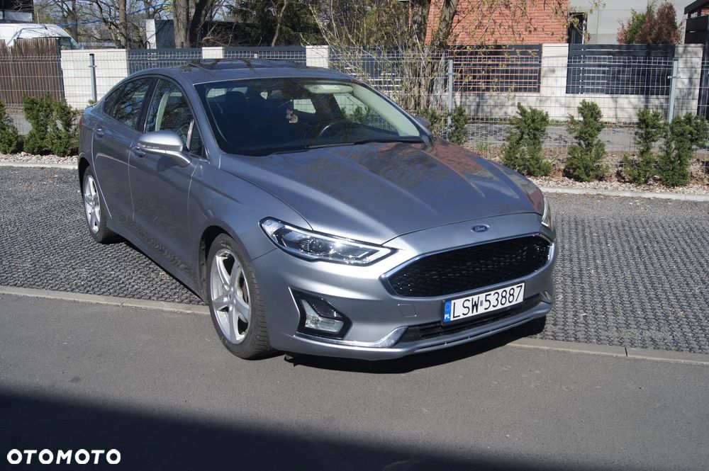Ford Fusion - 4
