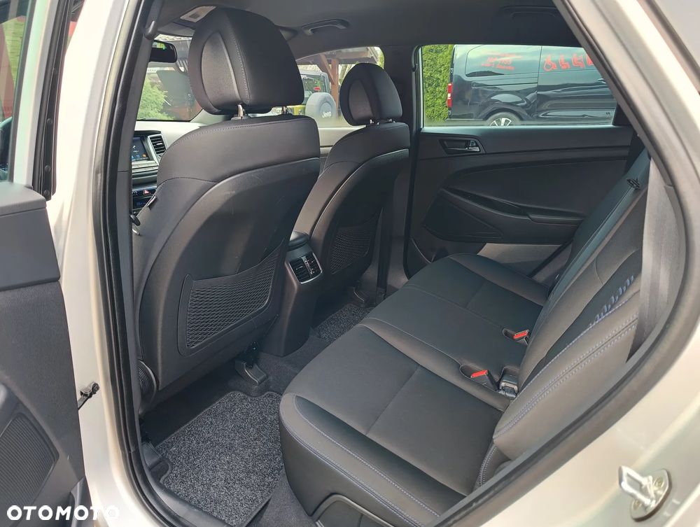 Hyundai Tucson blue 1.6 GDi 2WD Passion - 35